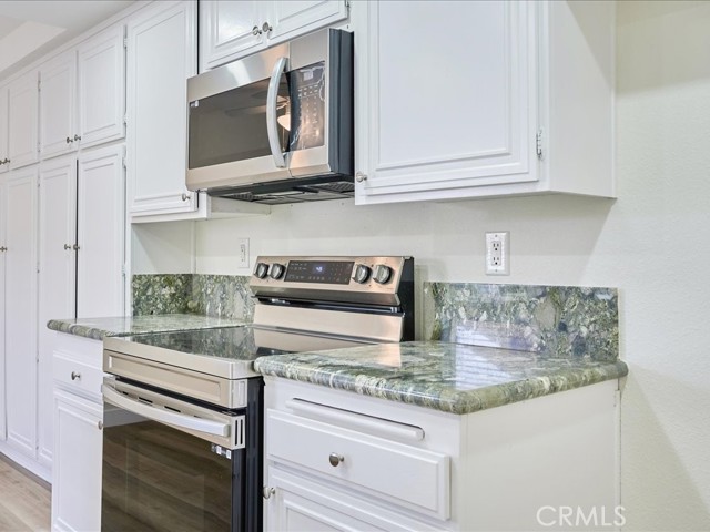 42206 Village 42 photo 2