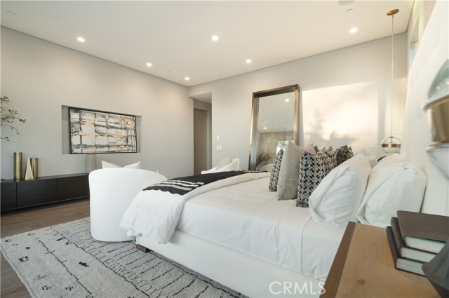 627 N Vista Street, Los Angeles CA: https://media.crmls.org/medias/dffe6034-7376-4fe9-8608-03c957ca043b.jpg