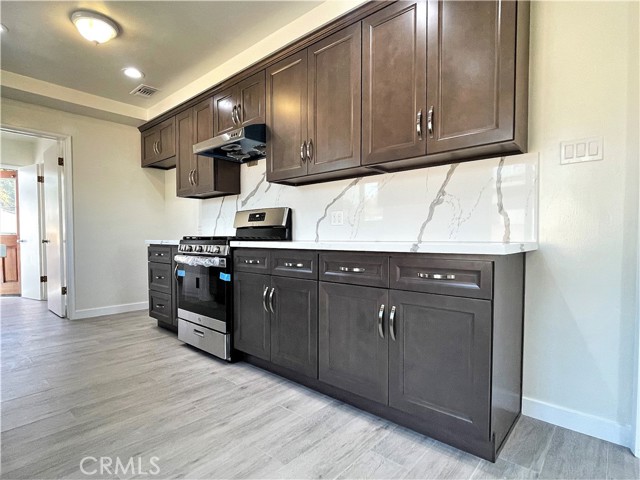 Detail Gallery Image 6 of 25 For 408 N Phillips Ave, West Covina,  CA 91791 - 4 Beds | 2 Baths