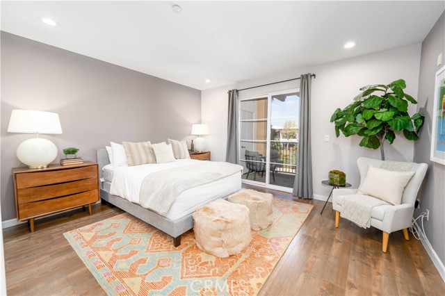 13031 Villosa Place, Playa Vista CA: https://media.crmls.org/medias/dffeb0ed-0a3a-4c27-b554-8cd262b740dc.jpg