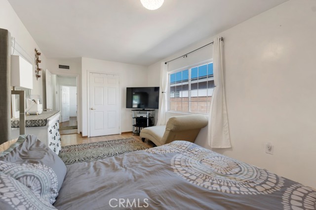 7708 Penfield photo 24
