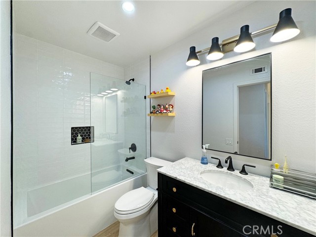 Detail Gallery Image 17 of 36 For 20247 Cottage Hill Ln #22,  Yorba Linda,  CA 92886 - 3 Beds | 2/1 Baths