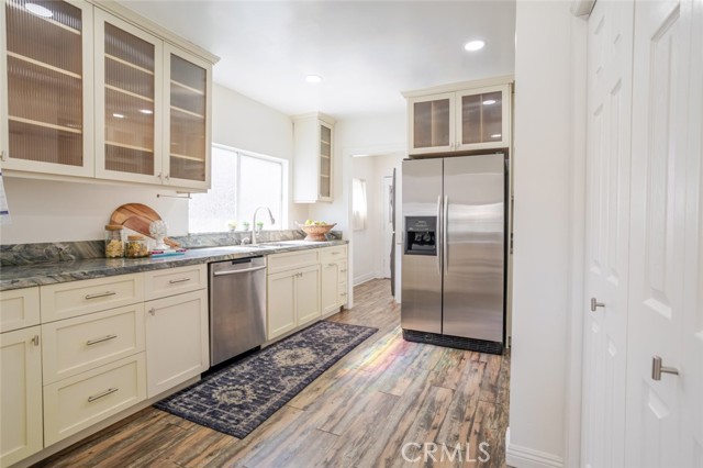 Detail Gallery Image 9 of 33 For 344 S Avenue 57, Los Angeles,  CA 90042 - 3 Beds | 2 Baths