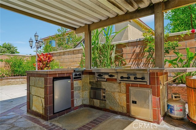 13856 Casablanca Court, Eastvale CA: https://media.crmls.org/medias/e001846e-032f-4089-9a34-8520678f1154.jpg