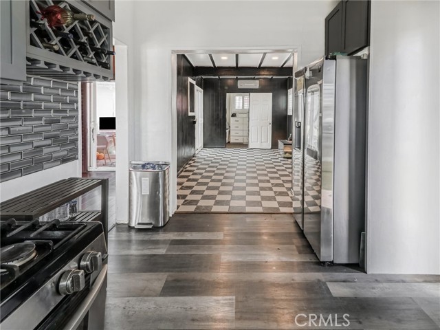 1401 W 165th Street, Compton CA: https://media.crmls.org/medias/e001e2ed-7633-4f2f-907b-98eb06c7901c.jpg