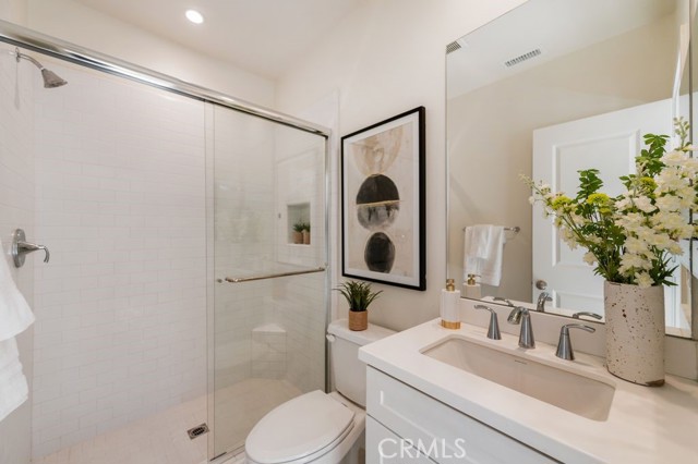 110 Trailing Comet, Irvine CA: https://media.crmls.org/medias/e0020b3d-0114-4b91-8215-8e54ee5223b5.jpg