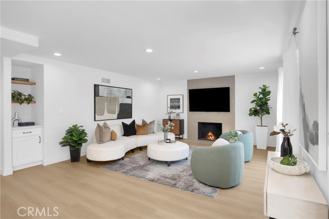 Image 9 of 60 For 21032 Shepherd