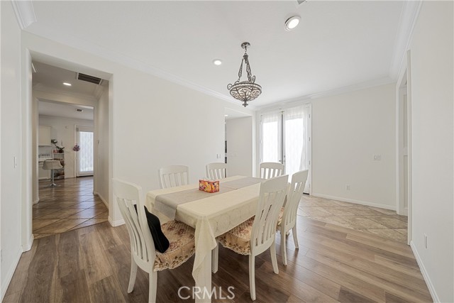 Detail Gallery Image 13 of 39 For 25418 Singleleaf St, Corona,  CA 92883 - 5 Beds | 3/1 Baths