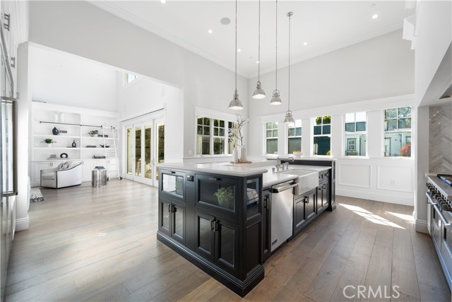 Detail Gallery Image 26 of 59 For 17528 Jayden Ln, Encino,  CA 91316 - 7 Beds | 10/1 Baths