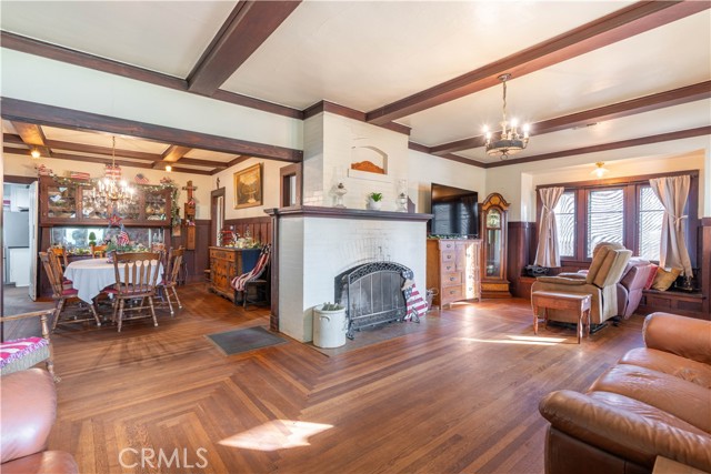 7914 Magnolia Avenue, Riverside CA: https://media.crmls.org/medias/e0034a39-d5f0-4a92-a4bf-8bcc0aaa3436.jpg