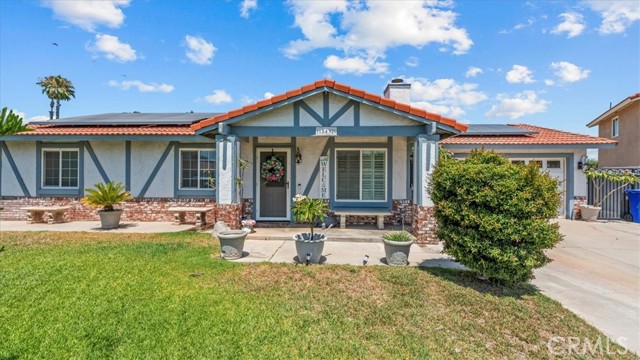 Detail Gallery Image 5 of 36 For 18432 Mindanao St, Bloomington,  CA 92316 - 3 Beds | 2 Baths