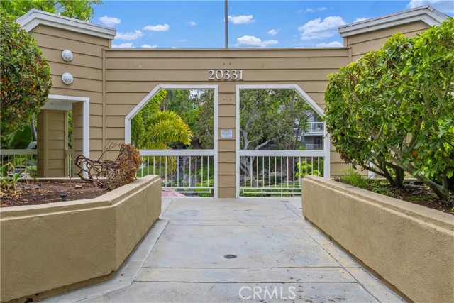 Detail Gallery Image 30 of 46 For 20331 Bluffside #303,  Huntington Beach,  CA 92646 - 2 Beds | 2 Baths