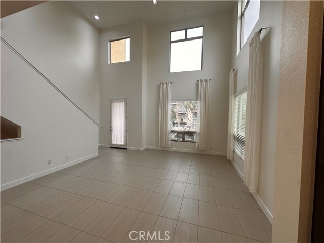 Detail Gallery Image 3 of 69 For 27 Soho, Irvine,  CA 92612 - 3 Beds | 3 Baths