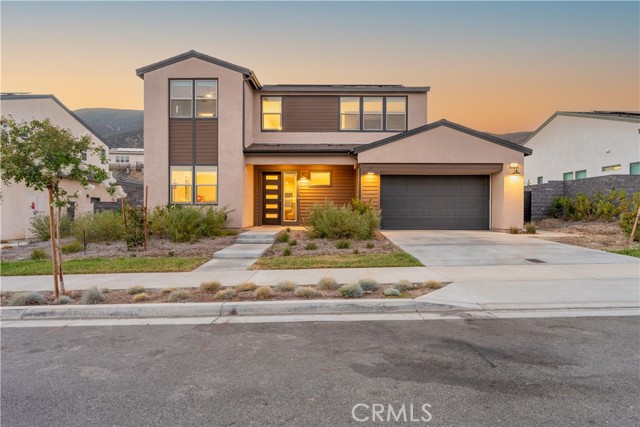 Front Image Thumbnail for CRDW26165897