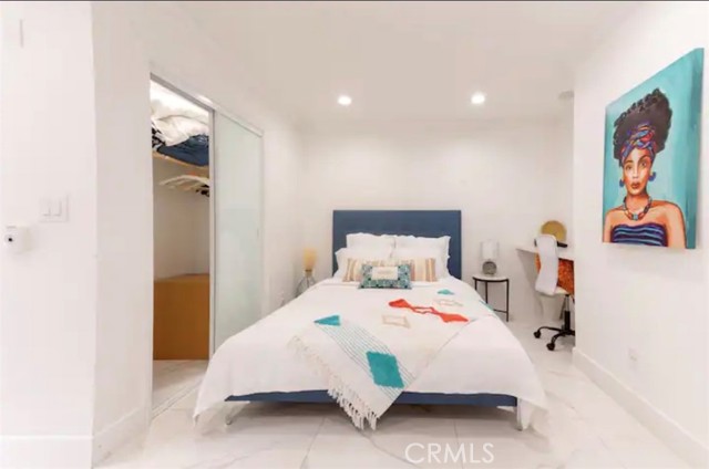 1349 N Formosa Avenue, Los Angeles CA: https://media.crmls.org/medias/e00520fd-85c6-46e3-a452-8792d5cada41.jpg