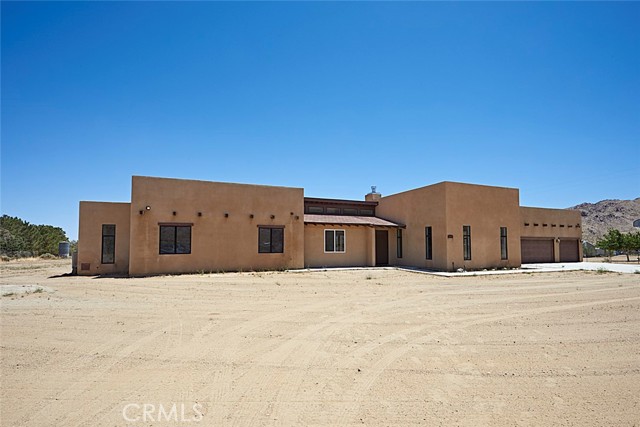 Image 2 for 12425 Sussex Ave, Lucerne Valley, CA 92356