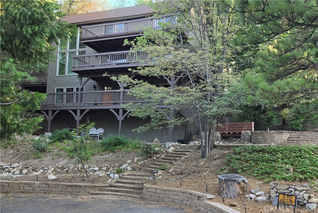 332 Grizzly Road
