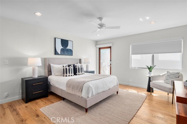 36 15th Street, Hermosa Beach CA: https://media.crmls.org/medias/e0063253-237d-47d3-93f1-08eef6d76dda.jpg