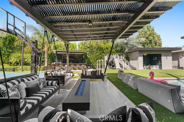 5301 Amestoy Avenue photo 22
