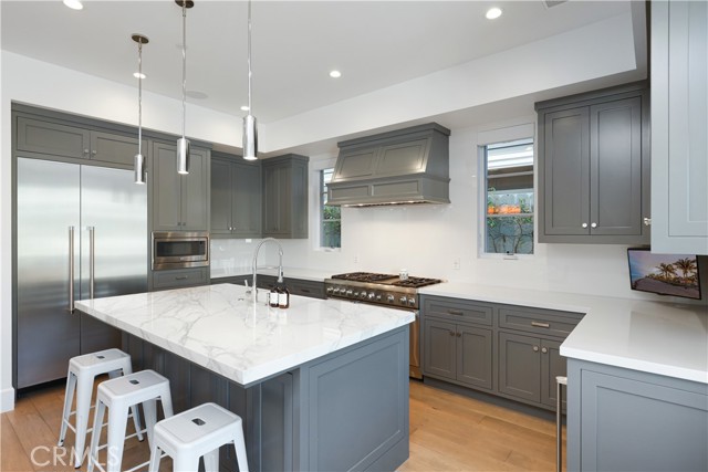 Detail Gallery Image 31 of 42 For 708 Heliotrope, Corona Del Mar,  CA 92625 - 3 Beds | 3 Baths