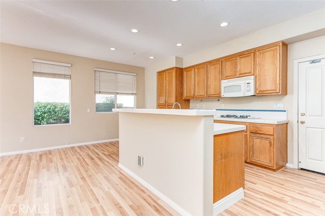 Detail Gallery Image 10 of 27 For 6 Tidewater, Buena Park,  CA 90621 - 3 Beds | 2/1 Baths