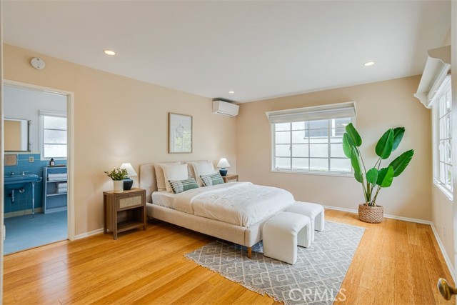 Detail Gallery Image 17 of 45 For 523 Meadows Dr., Glendale,  CA 91202 - 4 Beds | 4 Baths