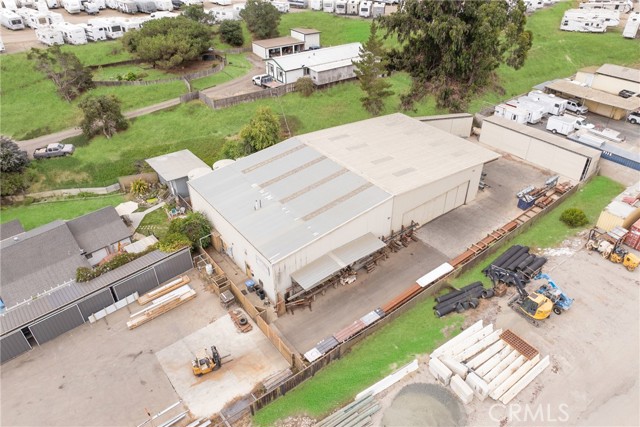 748 Garrett Lane, Arroyo Grande CA: https://media.crmls.org/medias/e007cec3-11b2-4e37-ab81-5e0653ba06e0.jpg