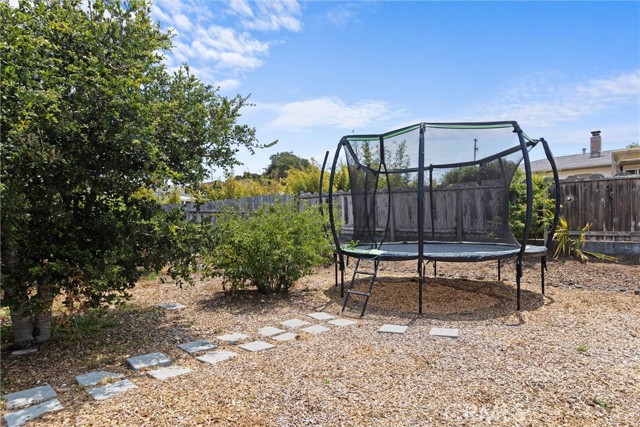 Image 22 of 31 For 733 Lilac Drive