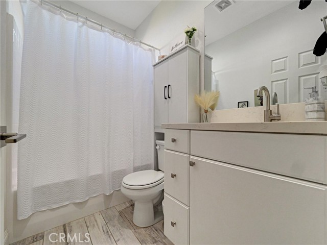 11515 Tamarisk Avenue, Hesperia CA: https://media.crmls.org/medias/e009835a-8ca6-4180-9ae2-7a997ca3a5a4.jpg