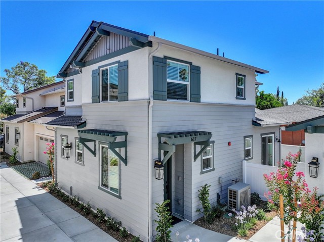 617 E Walnut Avenue, Monrovia CA: https://media.crmls.org/medias/e009d82d-514a-48f9-8c94-dbcd5dc74172.jpg