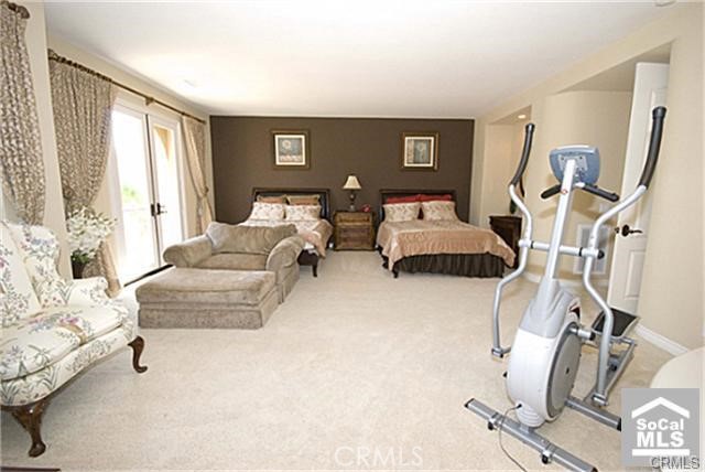 37 Twiggs, Irvine CA: https://media.crmls.org/medias/e00a3c01-89e9-456c-a85d-0c780493f760.jpg