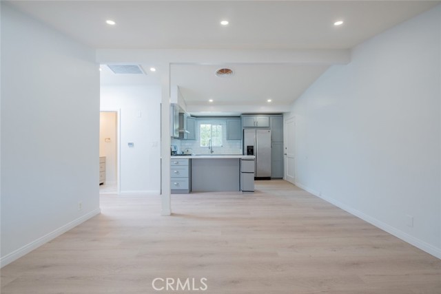 7865 Cantaloupe Avenue, Panorama City CA: https://media.crmls.org/medias/e00a467d-3b72-41d6-9ea3-cc0bb4bfaaa9.jpg