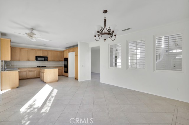 Detail Gallery Image 15 of 43 For 11205 Salerno, Porter Ranch,  CA 91326 - 4 Beds | 3 Baths