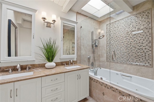 Detail Gallery Image 34 of 63 For 1001 2nd, Hermosa Beach,  CA 90254 - 5 Beds | 3/1 Baths