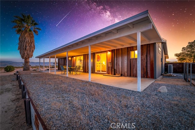 Detail Gallery Image 5 of 68 For 2953 Border Ave, Joshua Tree,  CA 92252 - 3 Beds | 2 Baths