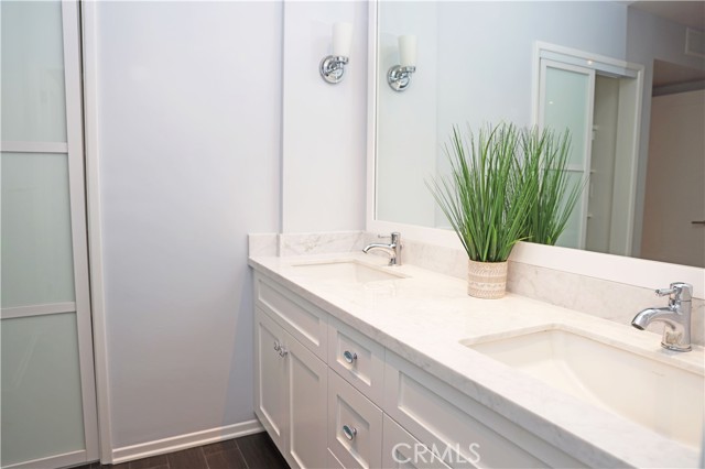 Detail Gallery Image 8 of 19 For 21703 Ocean Vista #201,  Laguna Beach,  CA 92651 - 2 Beds | 2 Baths