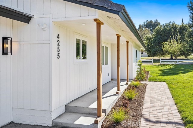 Detail Gallery Image 2 of 53 For 4255 San Benito Rd, Atascadero,  CA 93422 - 3 Beds | 2 Baths