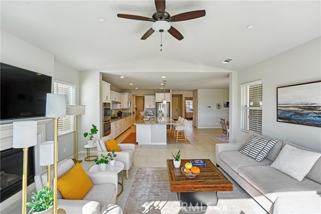 Detail Gallery Image 3 of 31 For 35174 Rockford, Murrieta,  CA 92563 - 4 Beds | 3/1 Baths