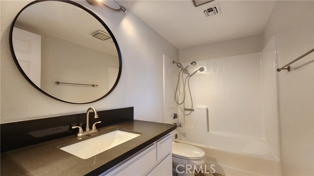 14786 Pioneer Blvd, Norwalk CA: https://media.crmls.org/medias/e00e29cb-06ee-4a6c-aa2c-3213cdb4c095.jpg