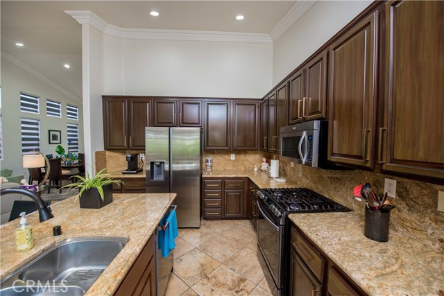 1151 Paseo Tasco Circle, Corona CA: https://media.crmls.org/medias/e00ef08b-47ee-44a8-9100-76ef29f90a50.jpg