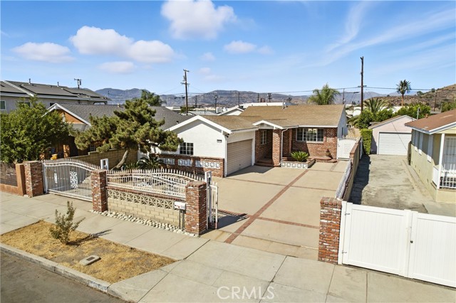 Detail Gallery Image 4 of 31 For 10414 El Dorado Ave, Pacoima,  CA 91331 - 3 Beds | 1 Baths