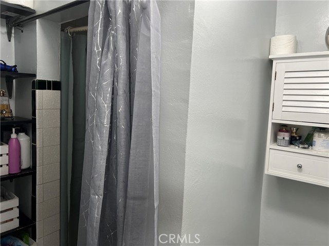 Bathroom in Back Studio