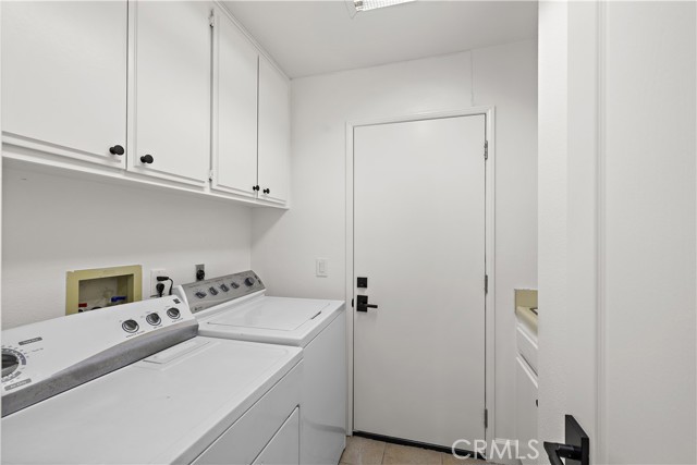 10 Novilla, Laguna Niguel CA: https://media.crmls.org/medias/e00fa43c-1bfa-4883-8436-7006f8d4f00b.jpg
