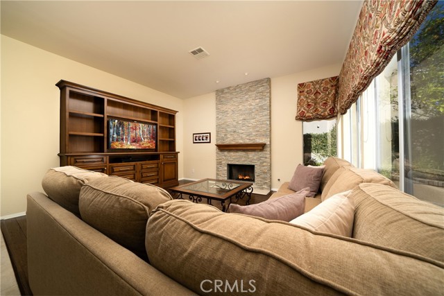 Detail Gallery Image 12 of 46 For 34 Saratoga, Rancho Santa Margarita,  CA 92679 - 5 Beds | 3/1 Baths