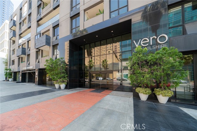 Detail Gallery Image 3 of 38 For 1234 Wilshire Bld #127,  Los Angeles,  CA 90017 - 1 Beds | 1 Baths