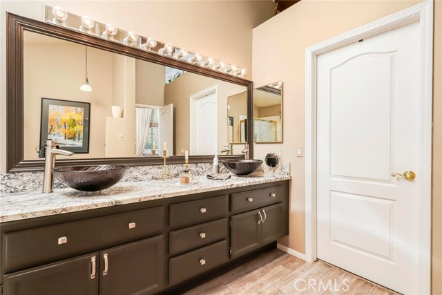 5618 Gardendale Lane, Palmdale CA: https://media.crmls.org/medias/e012d1ee-0eea-41aa-96e3-54194ea978ee.jpg