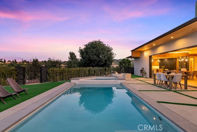 Detail Gallery Image 57 of 72 For 15641 High Knoll Rd, Encino,  CA 91436 - 5 Beds | 4/1 Baths