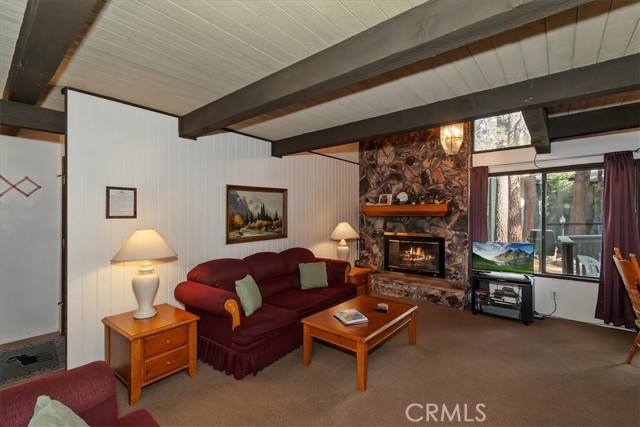 Detail Gallery Image 5 of 28 For 41935 Switzerland #52,  Big Bear Lake,  CA 92315 - 2 Beds | 2 Baths