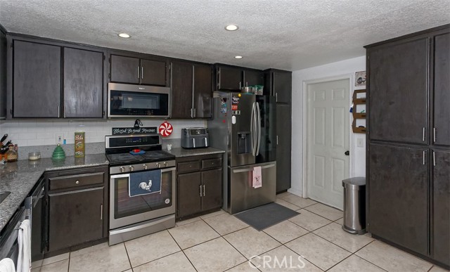 Detail Gallery Image 24 of 39 For 16656 Nawakwa Rd, Apple Valley,  CA 92307 - 3 Beds | 2 Baths