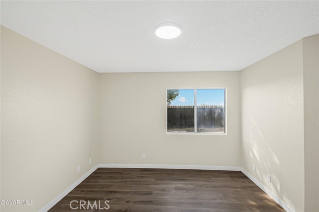 Detail Gallery Image 22 of 28 For 1048 Sequoia Lane, Rosamond,  CA 93560 - 3 Beds | 2 Baths